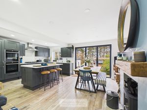 Photo 8- click for photo gallery